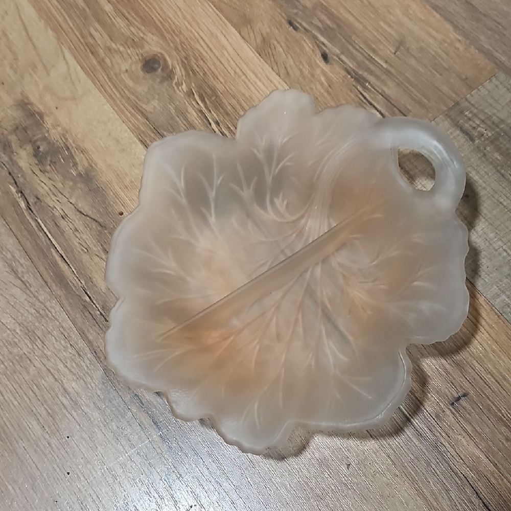 Leaf-Shaped Frosted Glass Dish
